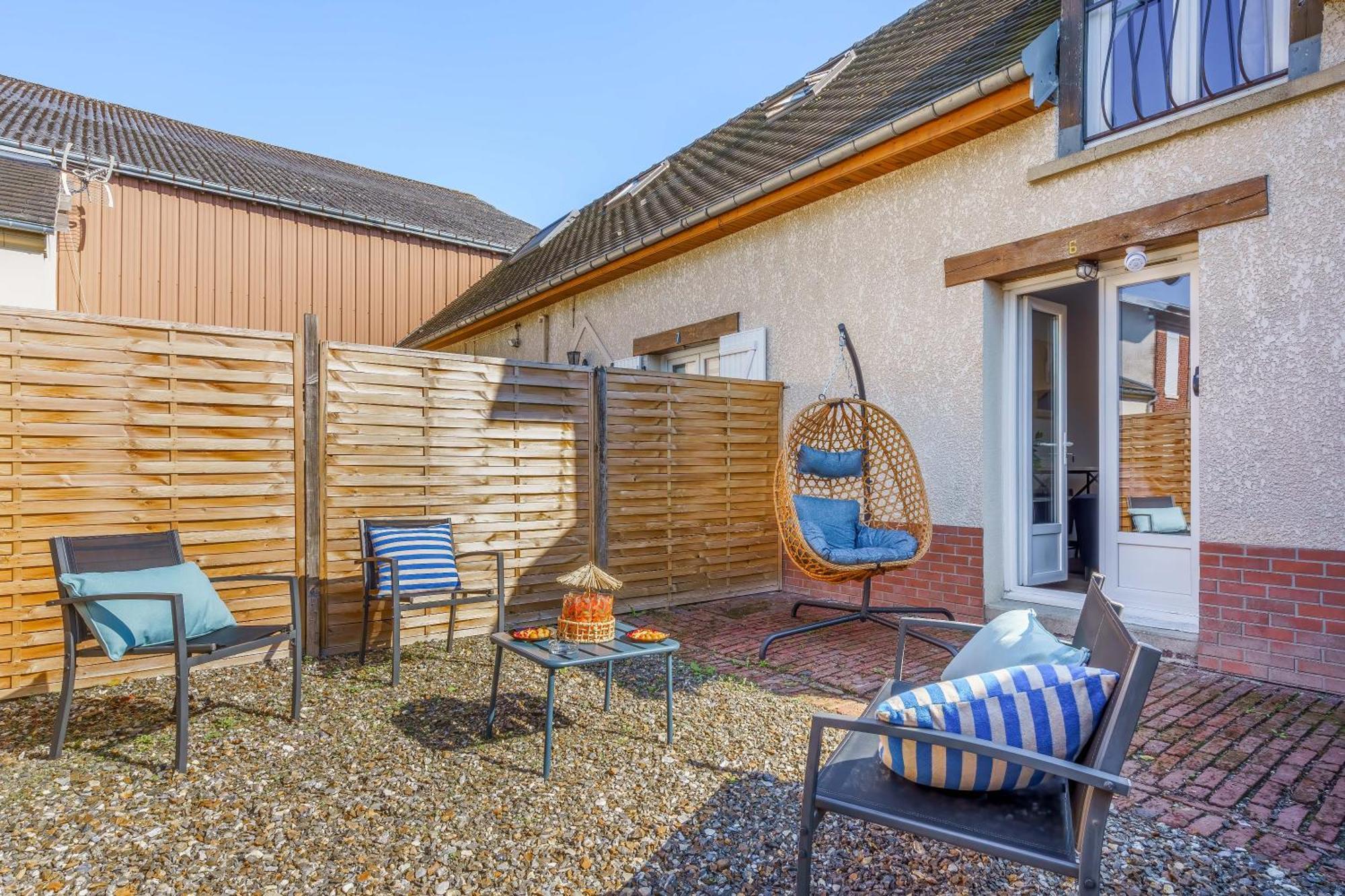 Maisonnette Bleu Horizon Avec Jardin - 2Min Gare - Serenito Homes Saint-Just-en-Chaussee Exterior photo